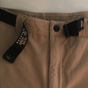 Mountain Hard Wear Hiking Shorts SZ 10